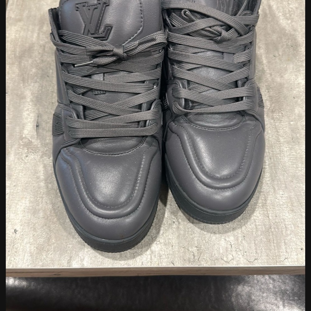 Louis Vuitton Gray Sneakers with Chunky Design - Picture 2 of 3